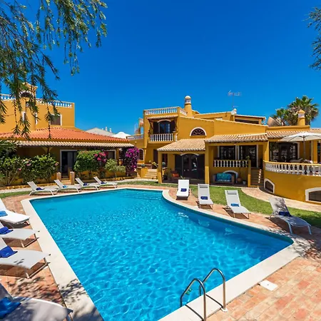 Villa Sobreiro *